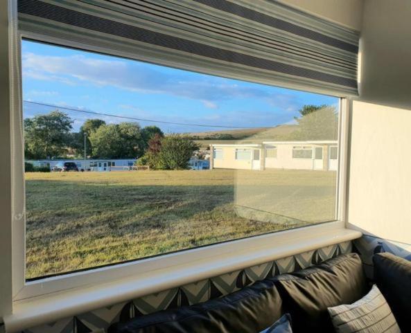 Chalet 57 Sandown Bay Holiday Centre Generous Money Off Ferry Crossings & Free Wifi, September And Halloween Deals Now On Exterior foto